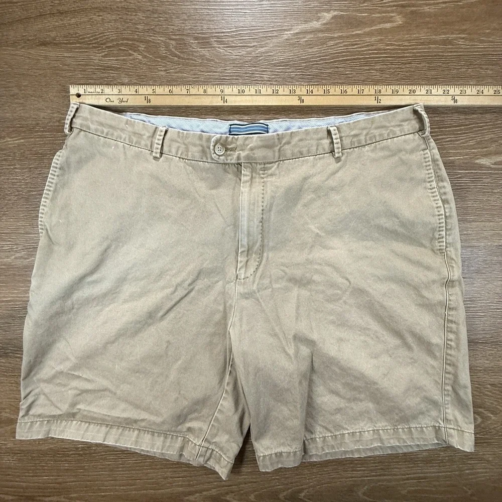 Peter Millar Mens Shorts Khaki Beige Pima Cotton Size 42 Flat Front Casual Golf